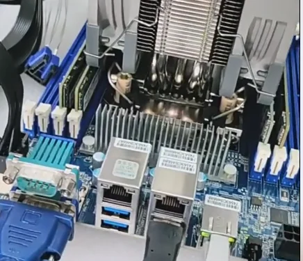 Płyta główna MZ72-HB2 z podwój – Dual Socket Sp3 Epyc Motherboard recenzja i cena